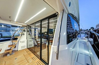 2020 PRESTIGE YACHTS 590 - photo 8