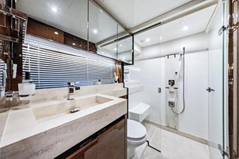 2020 PRESTIGE YACHTS 590 - photo 24