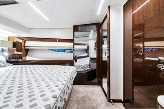 2020 PRESTIGE YACHTS 590 - photo 18