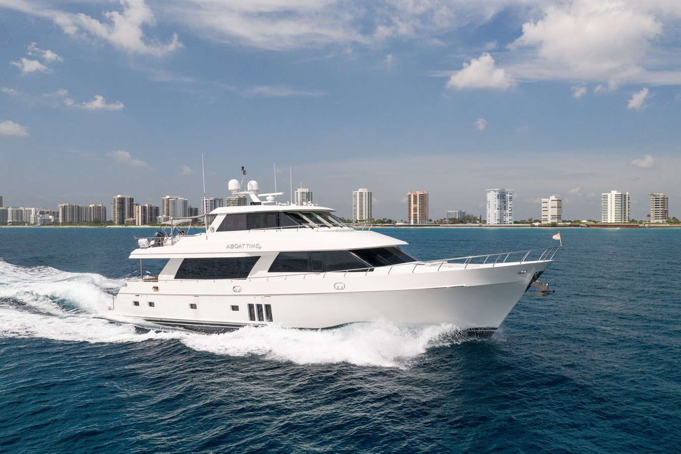 90-foot Ocean Alexander motor yacht Aboat Time for sale, lying North Palm Beach, Florida