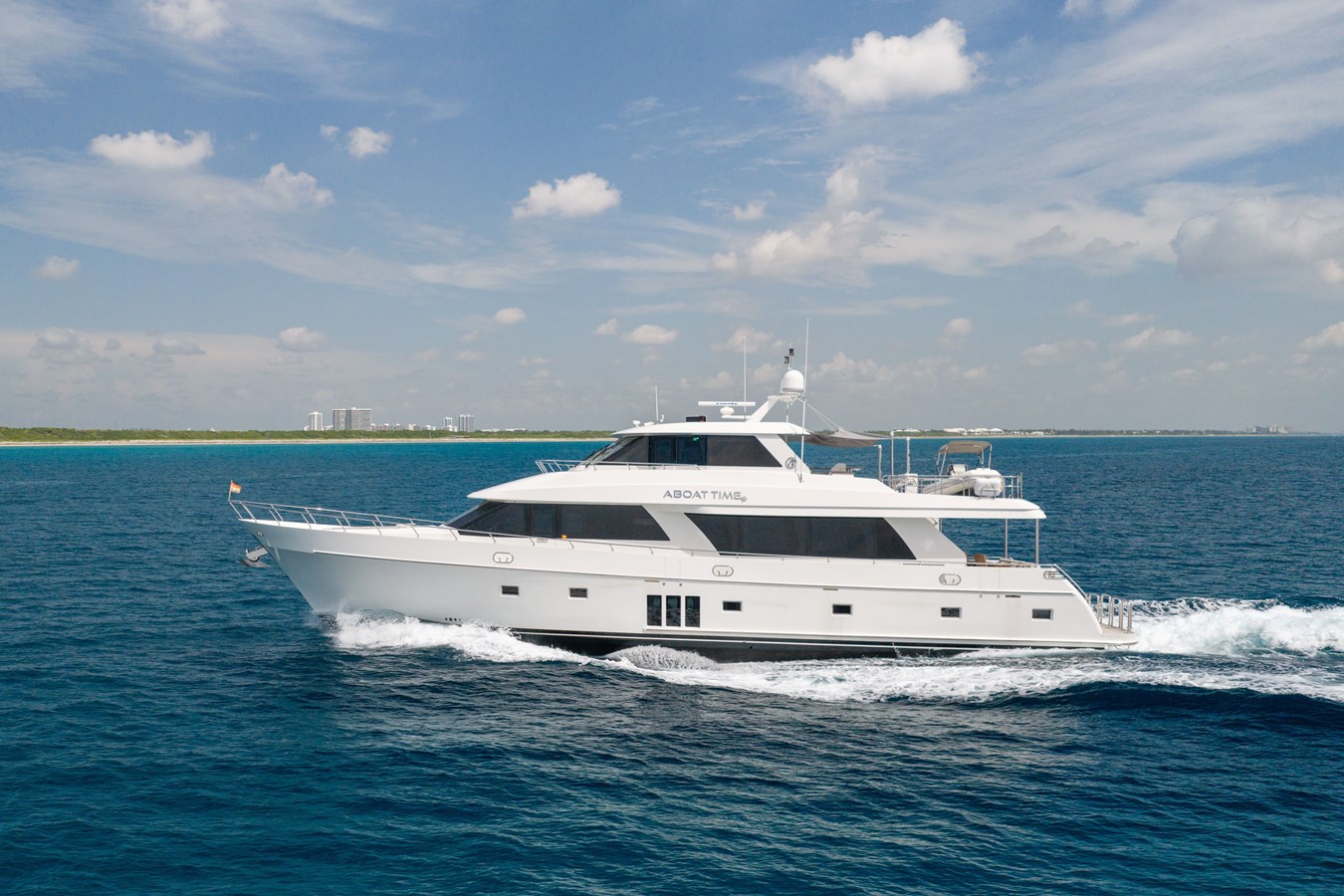 90' Ocean Alexander 