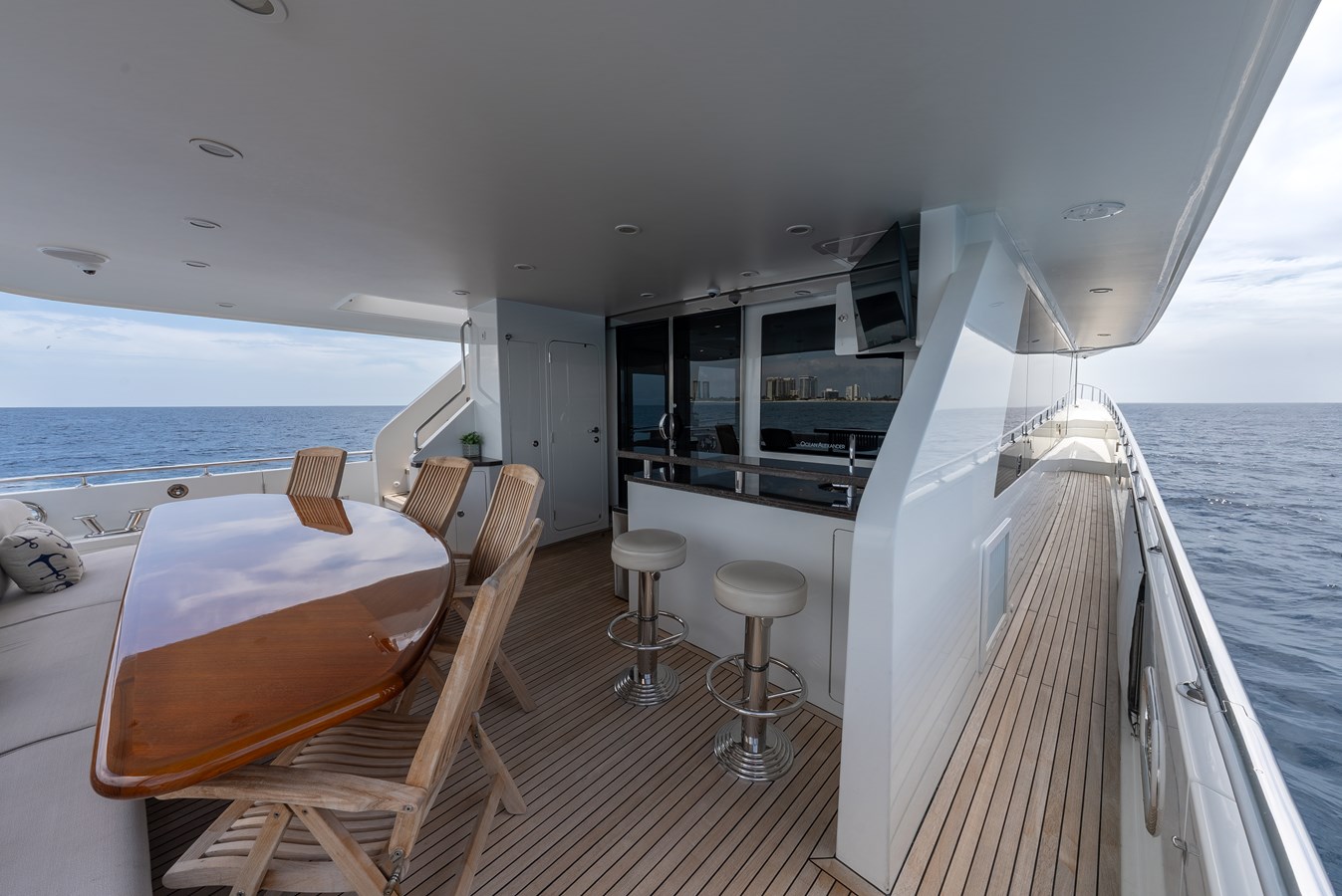 90' Ocean Alexander 