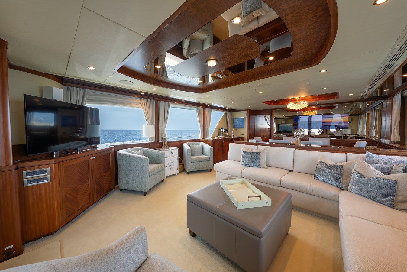 90' Ocean Alexander 