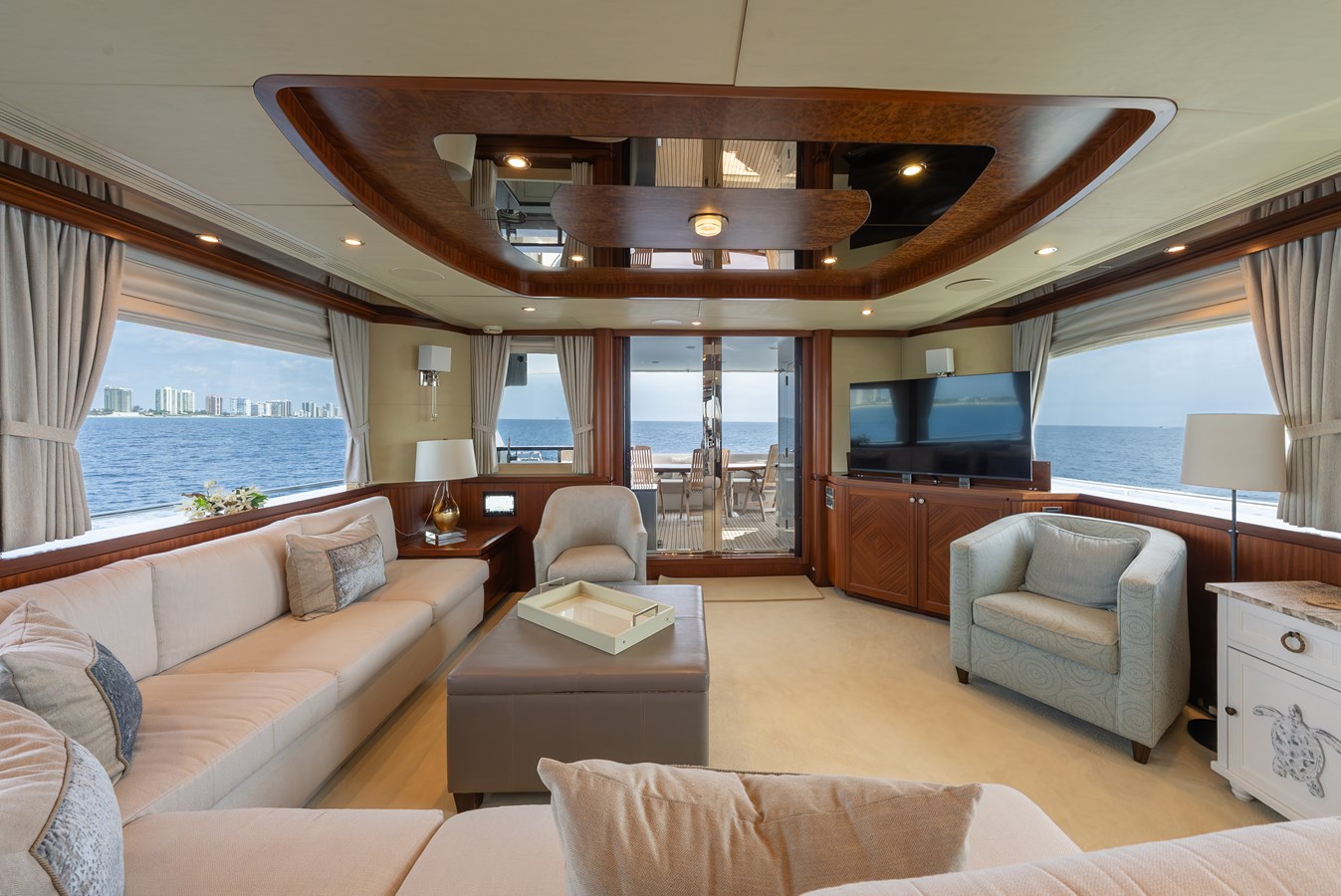 90' Ocean Alexander 