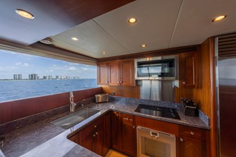 2013 OCEAN ALEXANDER 90 Skylounge  - photo 26