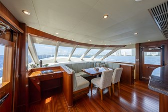 2013 OCEAN ALEXANDER 90 Skylounge  - photo 29