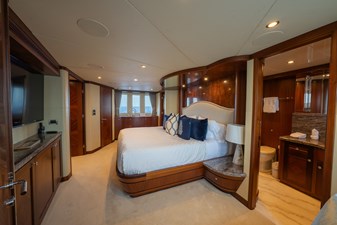 2013 OCEAN ALEXANDER 90 Skylounge  - photo 32