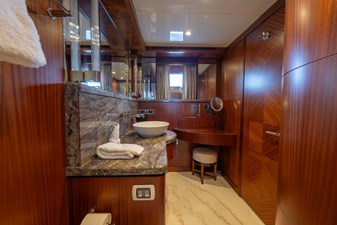 2013 OCEAN ALEXANDER 90 Skylounge  - photo 38