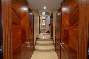 2013 OCEAN ALEXANDER 90 Skylounge  - photo 45