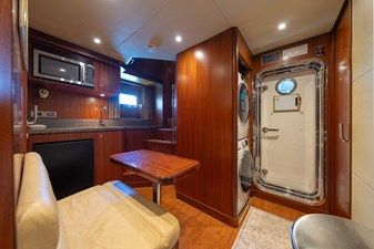 2013 OCEAN ALEXANDER 90 Skylounge  - photo 47