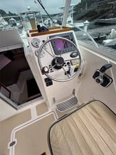 2005 HUNT YACHTS Surfhunter 25 - photo 12