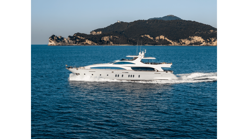 2008 AZIMUT YACHTS 116