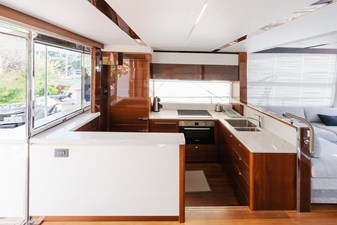 2018 PRINCESS YACHTS Princess 68  - photo 8