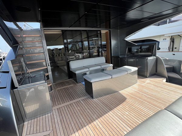 2012 PERSHING Pershing 92
