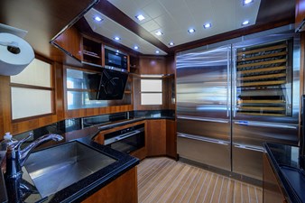 2008 AZIMUT YACHTS Flybridge - photo 8