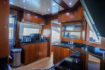 2008 AZIMUT YACHTS Flybridge - photo 10