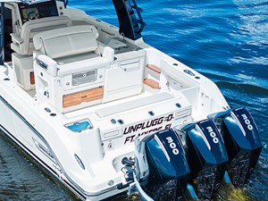 2023 BOSTON WHALER 350 Realm - photo 11