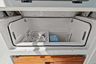 2023 BOSTON WHALER 350 Realm - photo 21