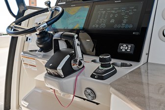 2023 BOSTON WHALER 350 Realm - photo 29