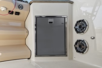 2023 BOSTON WHALER 350 Realm - photo 56