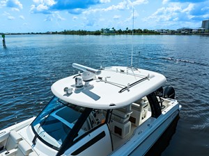 2023 BOSTON WHALER 350 Realm - photo 59