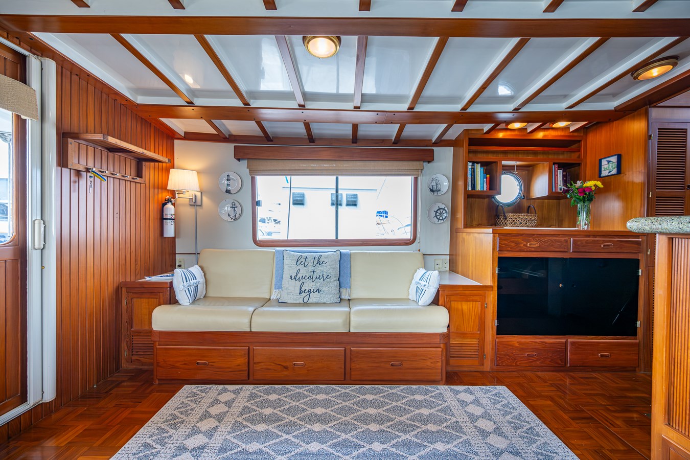 Port Settee in Saloon