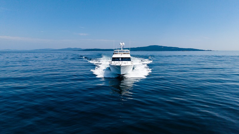 2005 WEST BAY 86 Raised Pilothouse 