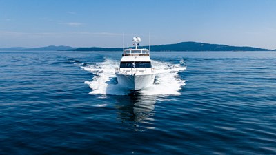 2005 WEST BAY 86 Raised Pilothouse  - photo 3