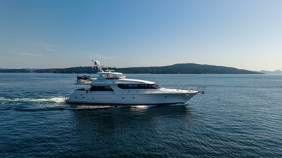 2005 WEST BAY 86 Raised Pilothouse  - photo 5