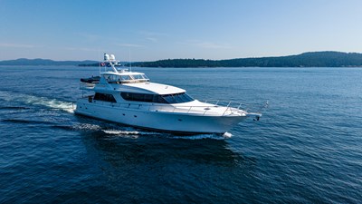 2005 WEST BAY 86 Raised Pilothouse  - photo 6