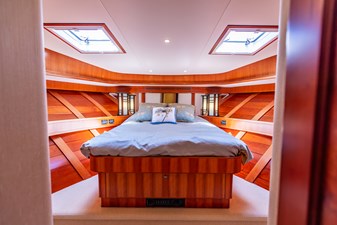 2005 WEST BAY 86 Raised Pilothouse  - photo 63