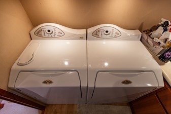 2005 WEST BAY 86 Raised Pilothouse  - photo 74