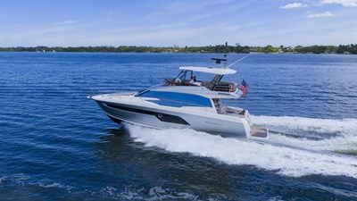 2022 PRESTIGE YACHTS  - photo 1