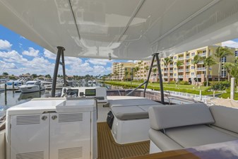 2022 PRESTIGE YACHTS  - photo 19