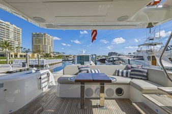 2022 PRESTIGE YACHTS  - photo 20