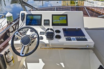 2022 PRESTIGE YACHTS  - photo 22