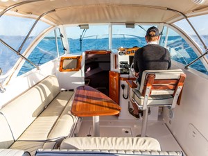 2007 HUNT YACHTS Surfhunter 29 - photo 7