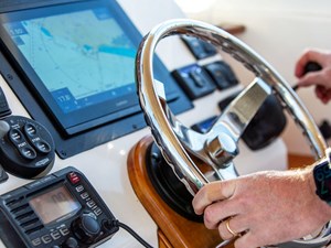 2007 HUNT YACHTS Surfhunter 29 - photo 11