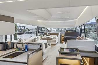 2023 PRESTIGE YACHTS  - photo 45