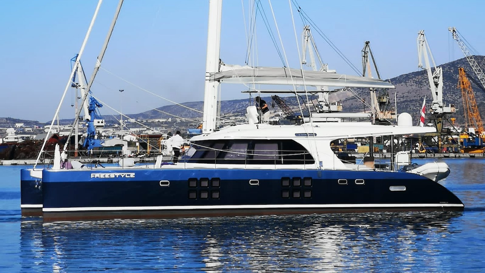 yacht-image