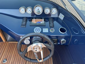 2024 FRAUSCHER 858 Fantom  - photo 4