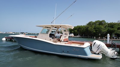 2017 SCOUT BOATS 350 LXF - photo 2