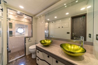 2018 MONTE CARLO YACHTS MCY96 - photo 10
