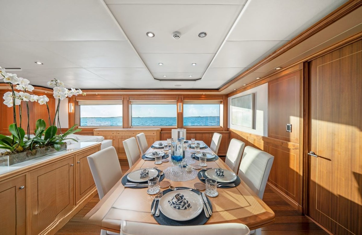 125' Palmer Johnson 