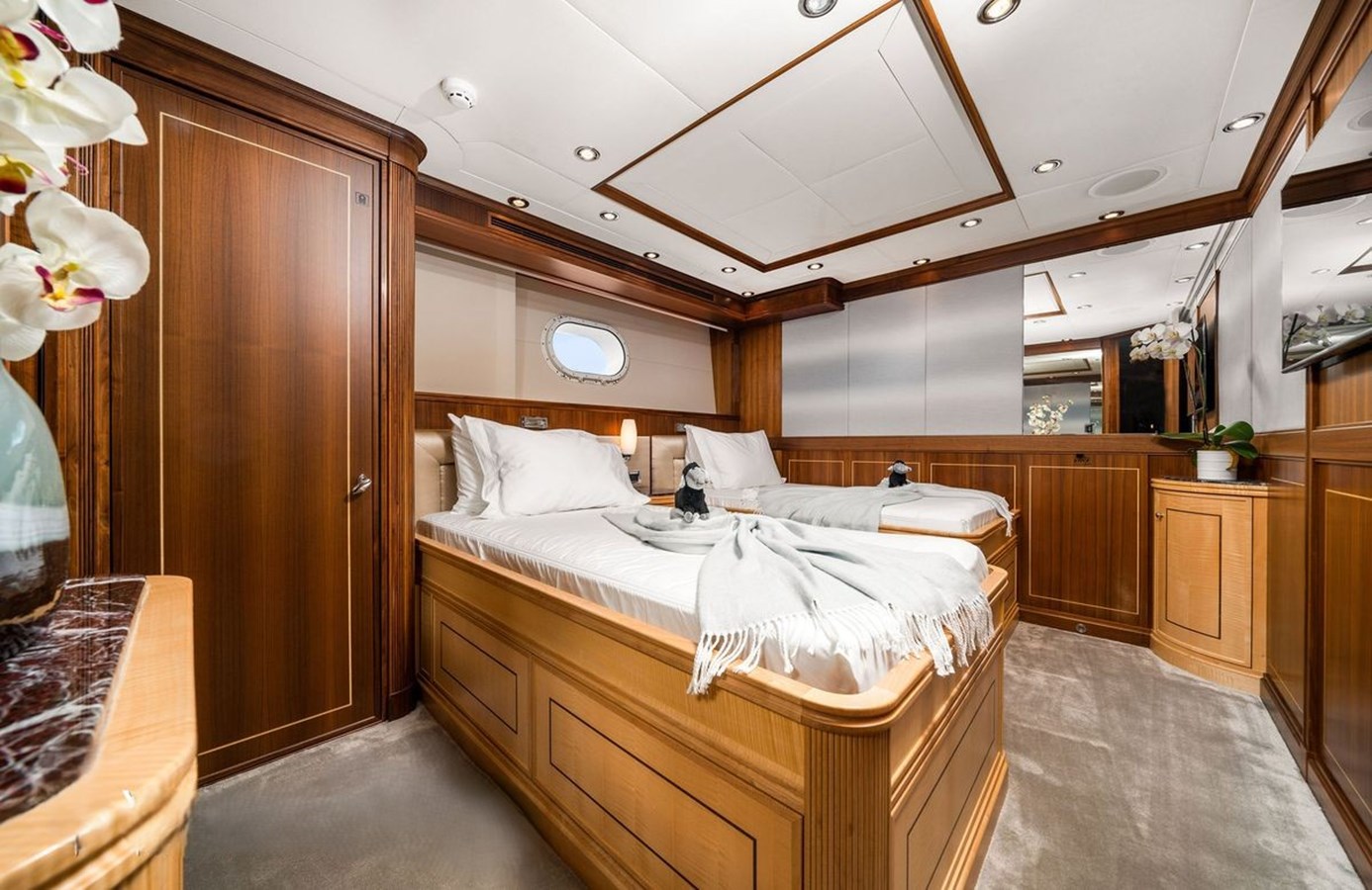 125' Palmer Johnson 