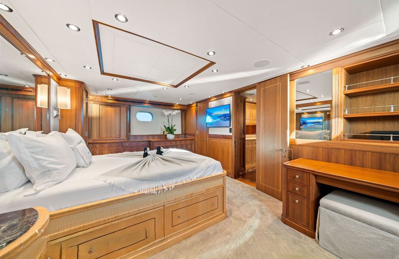 125' Palmer Johnson 