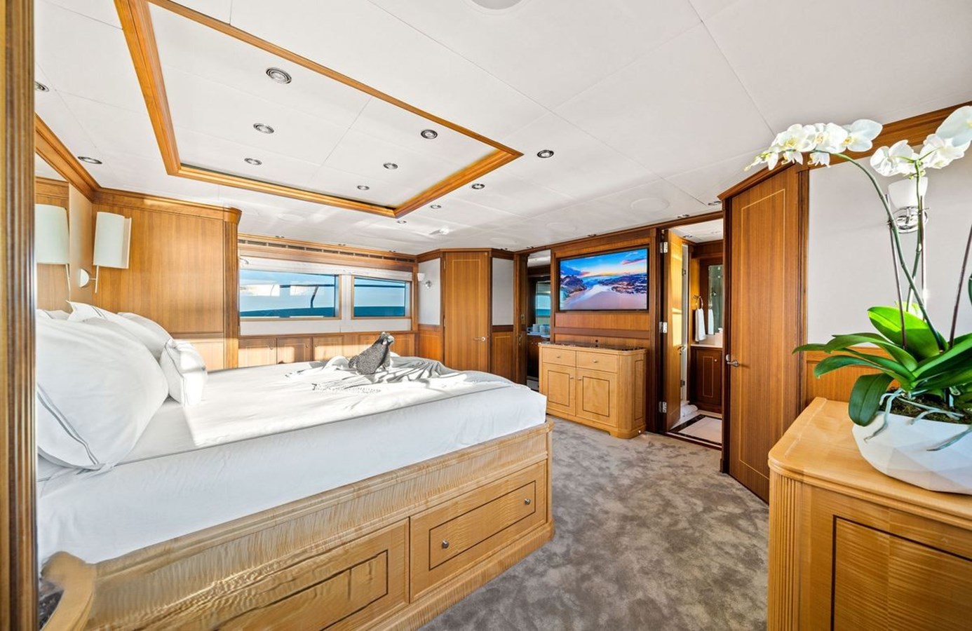 125' Palmer Johnson 