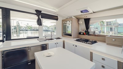 2020 FOUNTAINE PAJOT  - photo 36