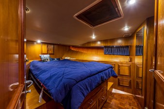 1990 OCEAN ALEXANDER 48 Sedan  - photo 24