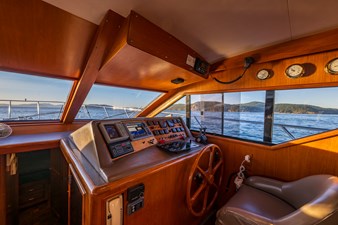 1990 OCEAN ALEXANDER 48 Sedan  - photo 17